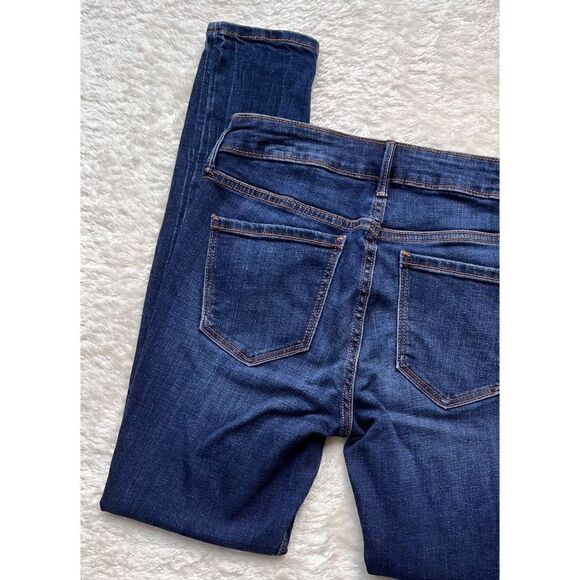 Old Navy Mid-Rise Rockstar Super-Skinny Distressed Jeans in Dark Worn, Size 6 - Picture 15 of 16